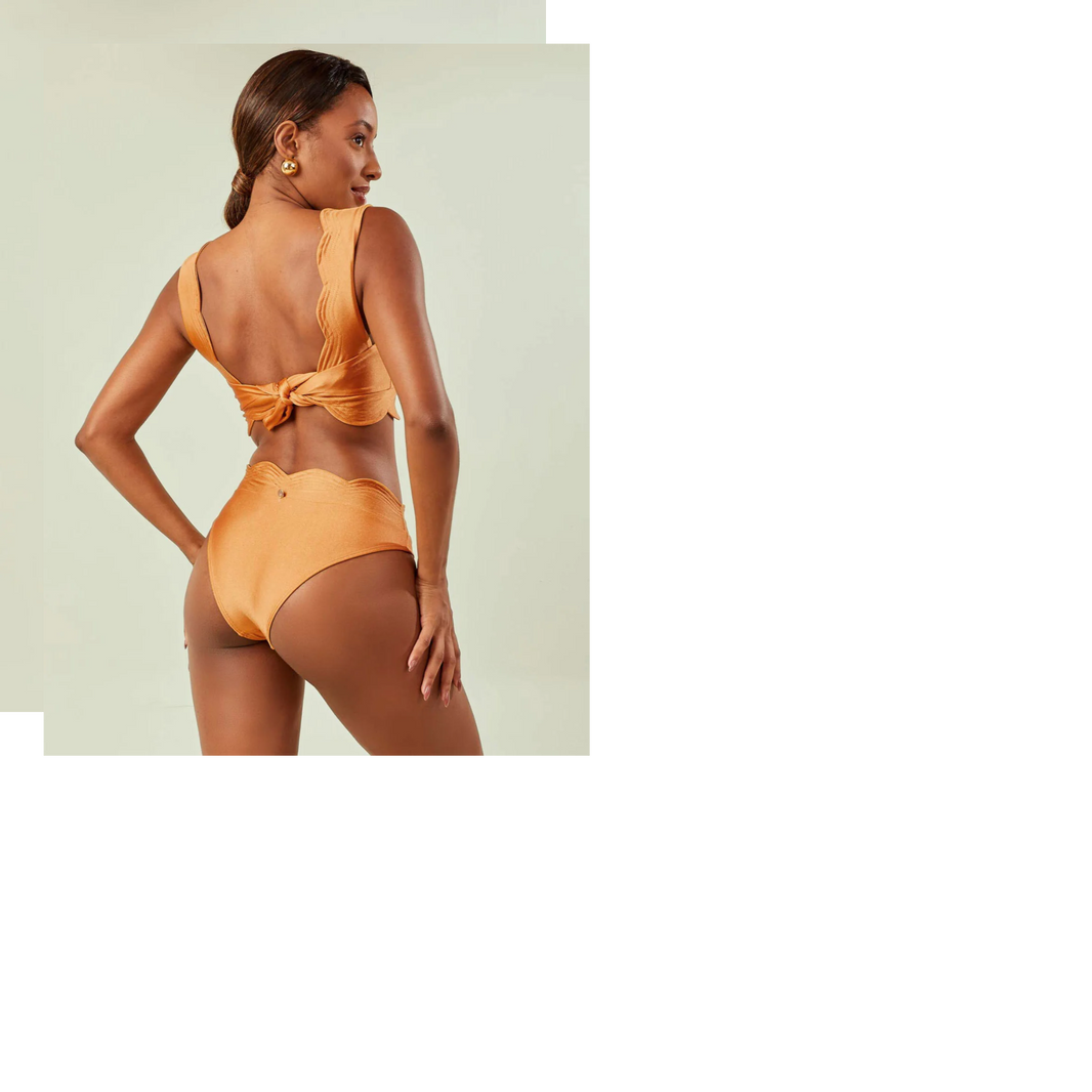 Biquíni Top Cropped e Calcinha Hot Pant Gold