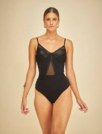 Maiô Ultra Modelador com Aro Estruturado Textura Preto