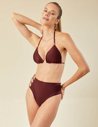 Calcinha Hot Pant e Tiras na Lateral Barolo