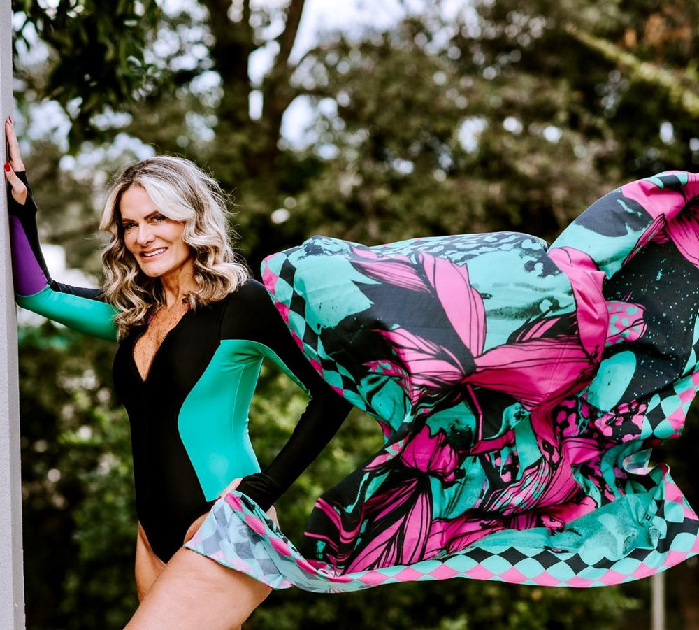 Maiô Manga Longa com Recortes Fuchsia| Proteção uv50+ |