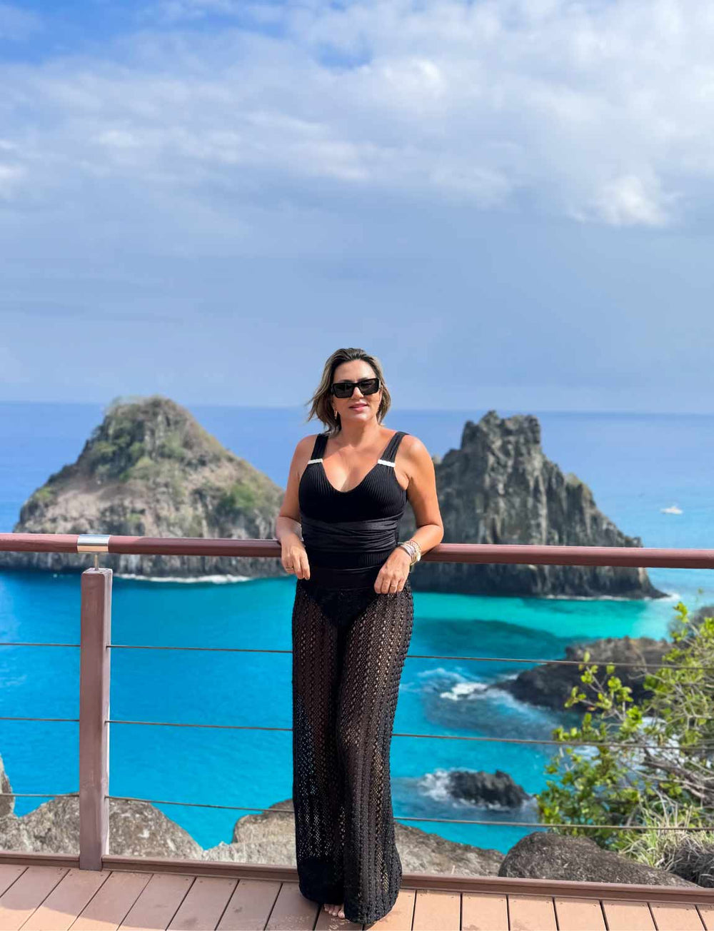 Maiô Chic Preto Detalhes Aplicado