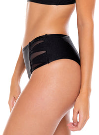 Calcinha Hot Pant com Tule