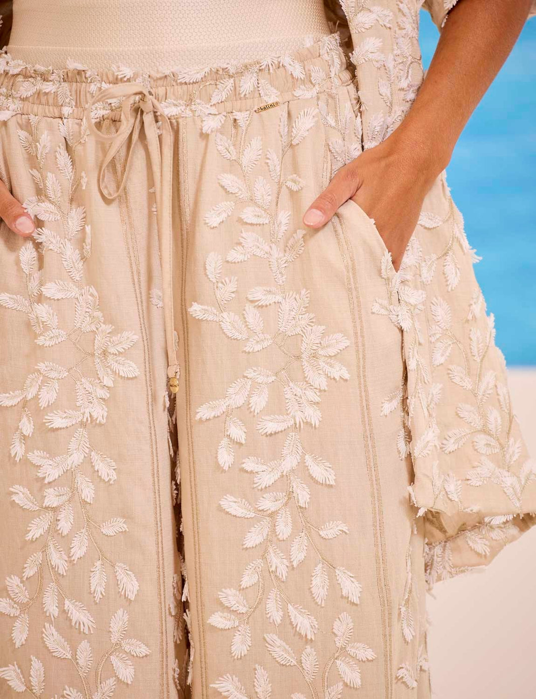 Calça Pantalona Bordado Panaréa