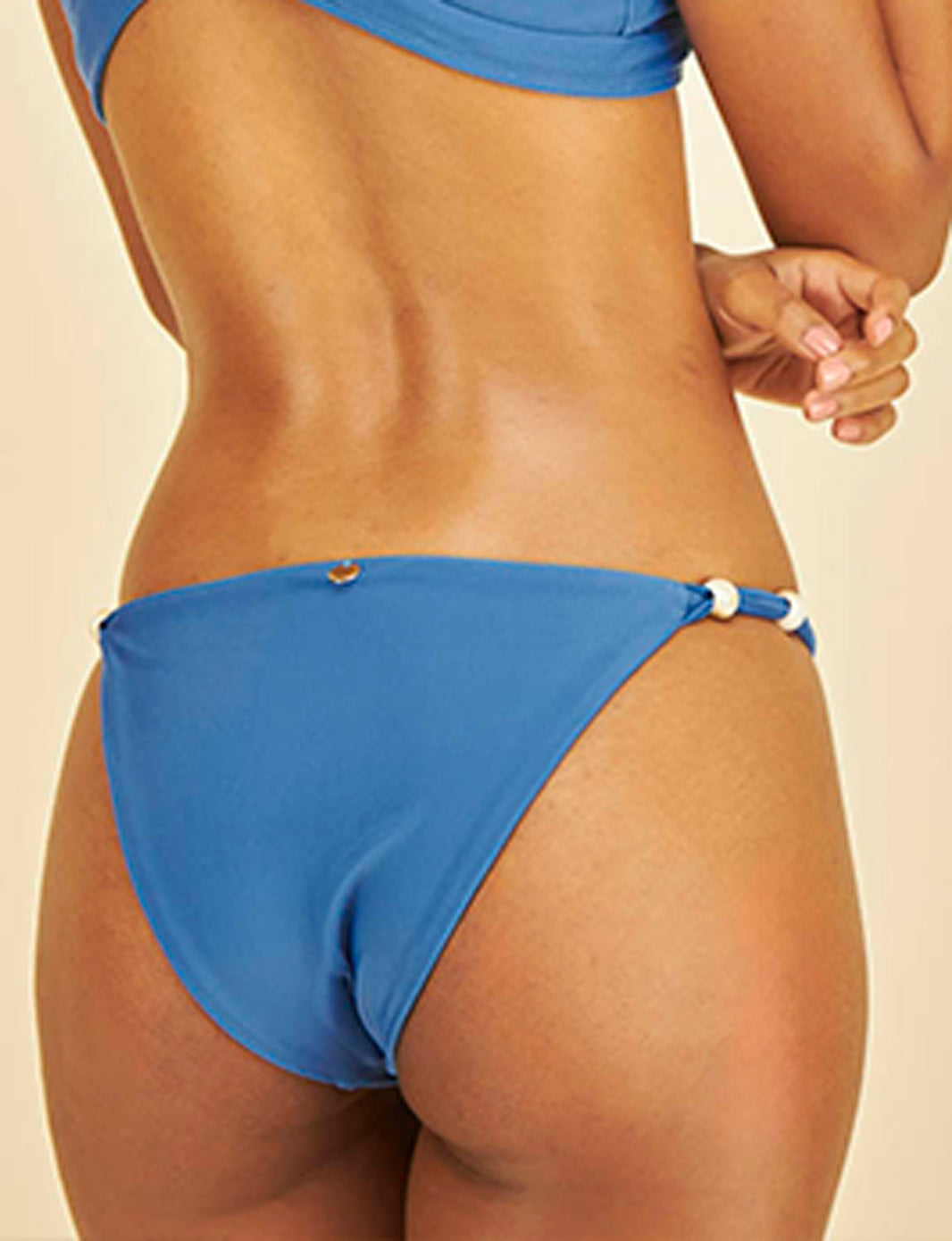 Calcinha Detalhes Lateral Banhado Ouro Safira