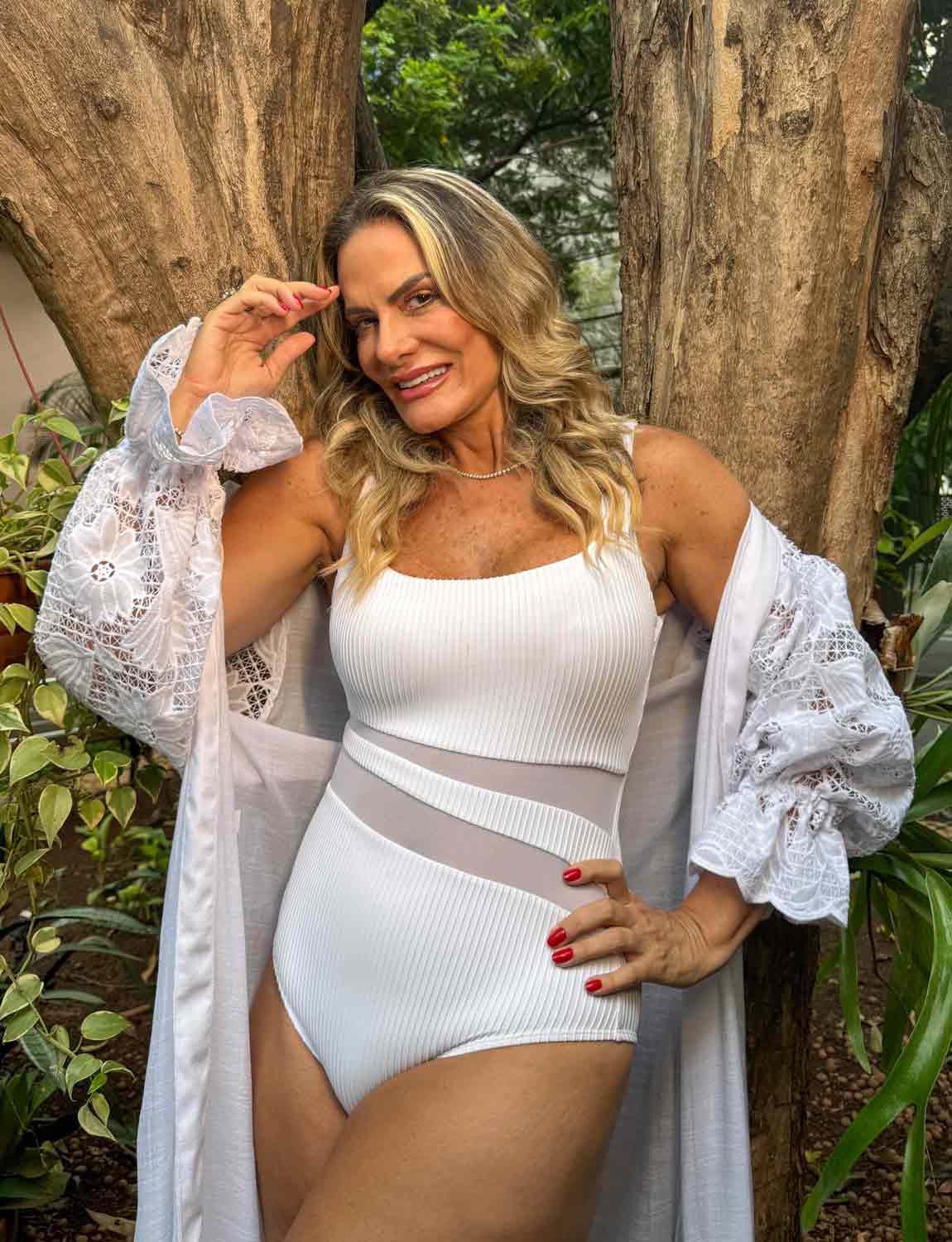 Maiô Premium Textura com Recortes em Tule White