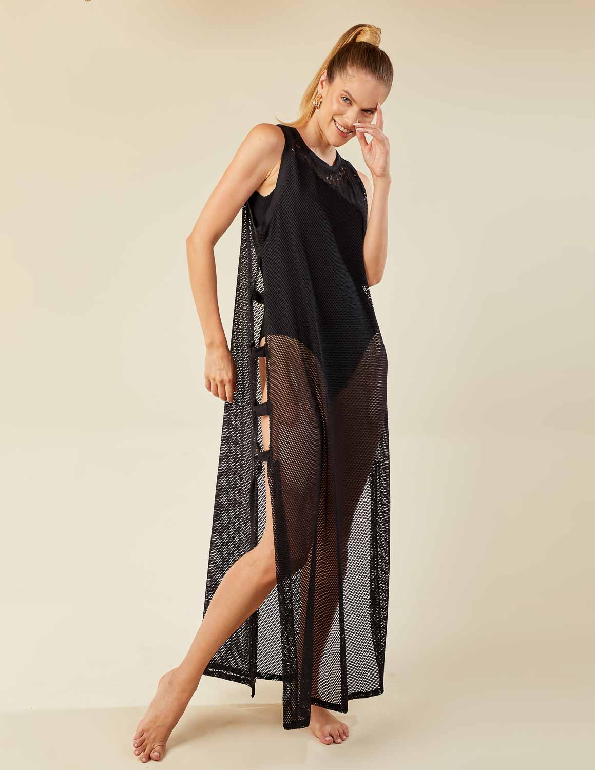 Vestido Saída Longa sem mangas com Fivelas Lateral