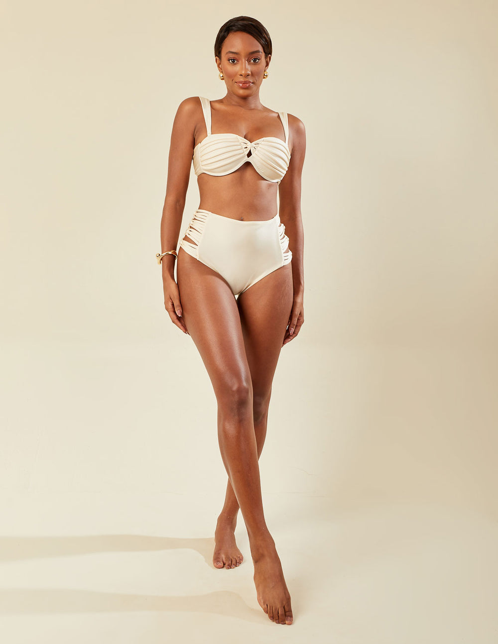 Calcinha Hot Pants Detalhes Laterais Off