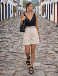 Look Completo Maiô Entrelaçado e Short Alfaiataria Bossa