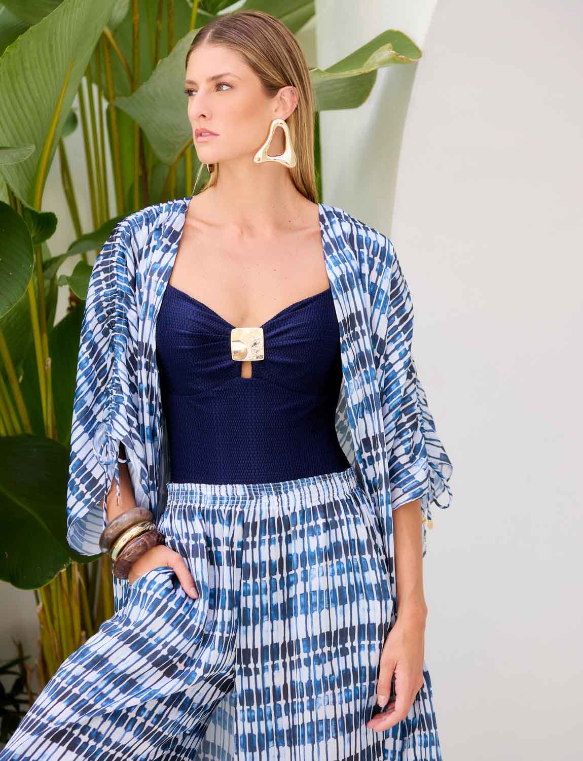 Maiô modelador afina cintura modelagem inteligente e tecido tecnologico look completo