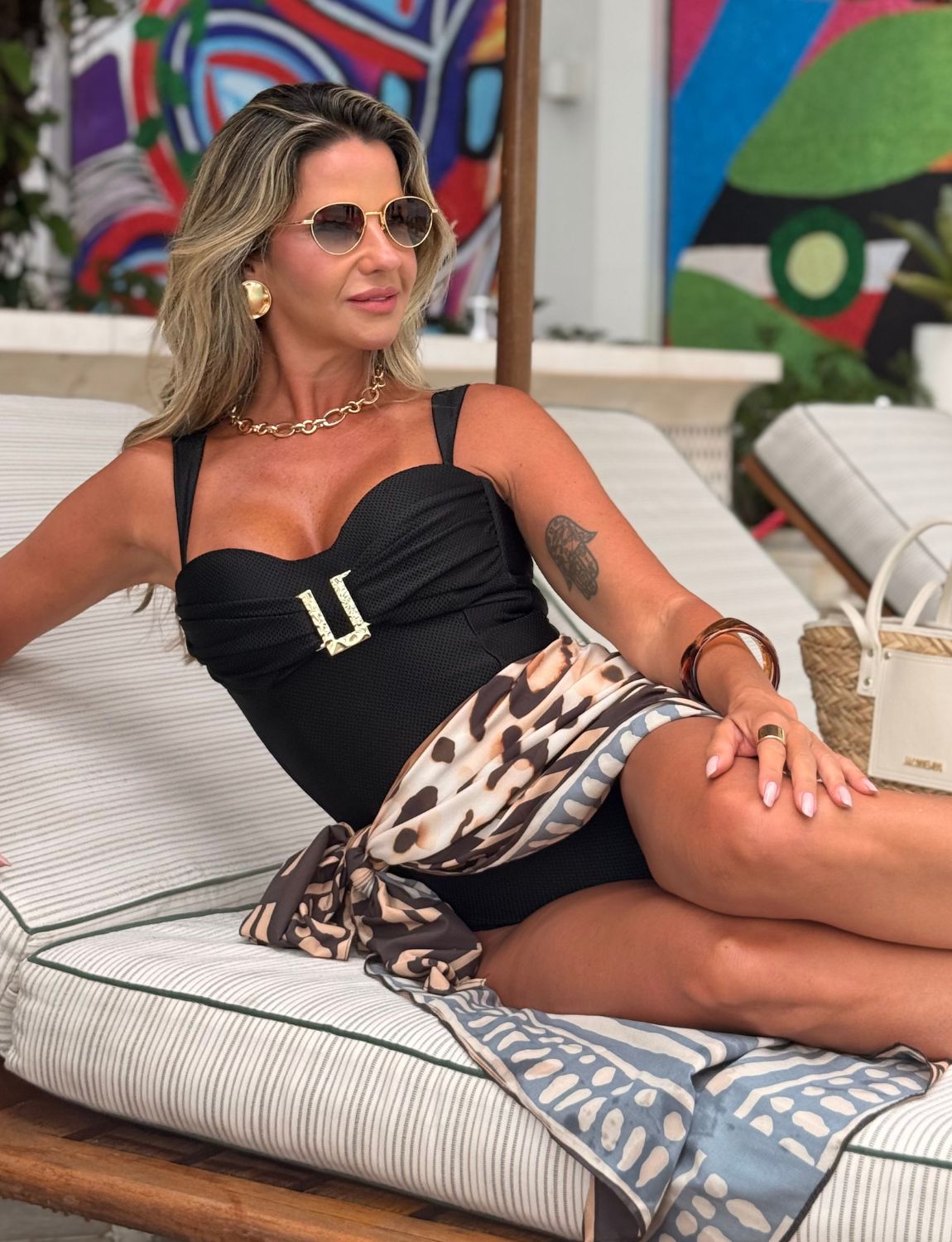 Maiô Ultra Modelador 3.0 Ouro Martelado Preto