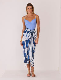 Pareô Navy Kalini Beachwear aberto exibindo estampa gráfica em azul e branco