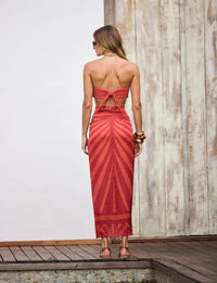 Saia pareô terracota Kalini com design sofisticado e detalhes de amarração.