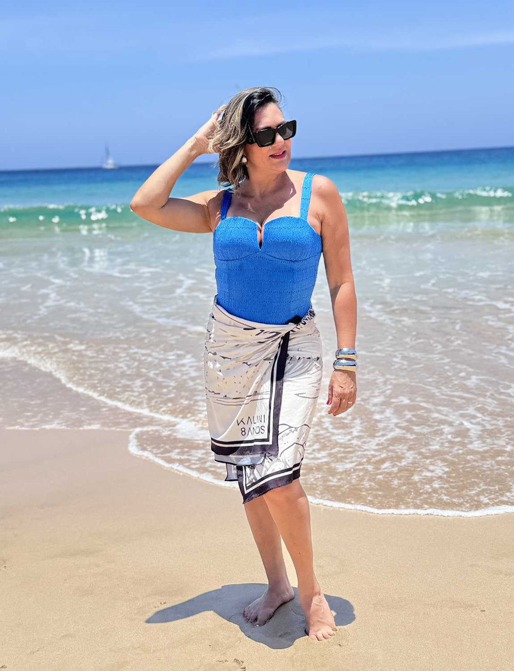 Saída de Praia Panneaux EXCLUSIVA Aniversário 8 Anos - Desenhada à mão